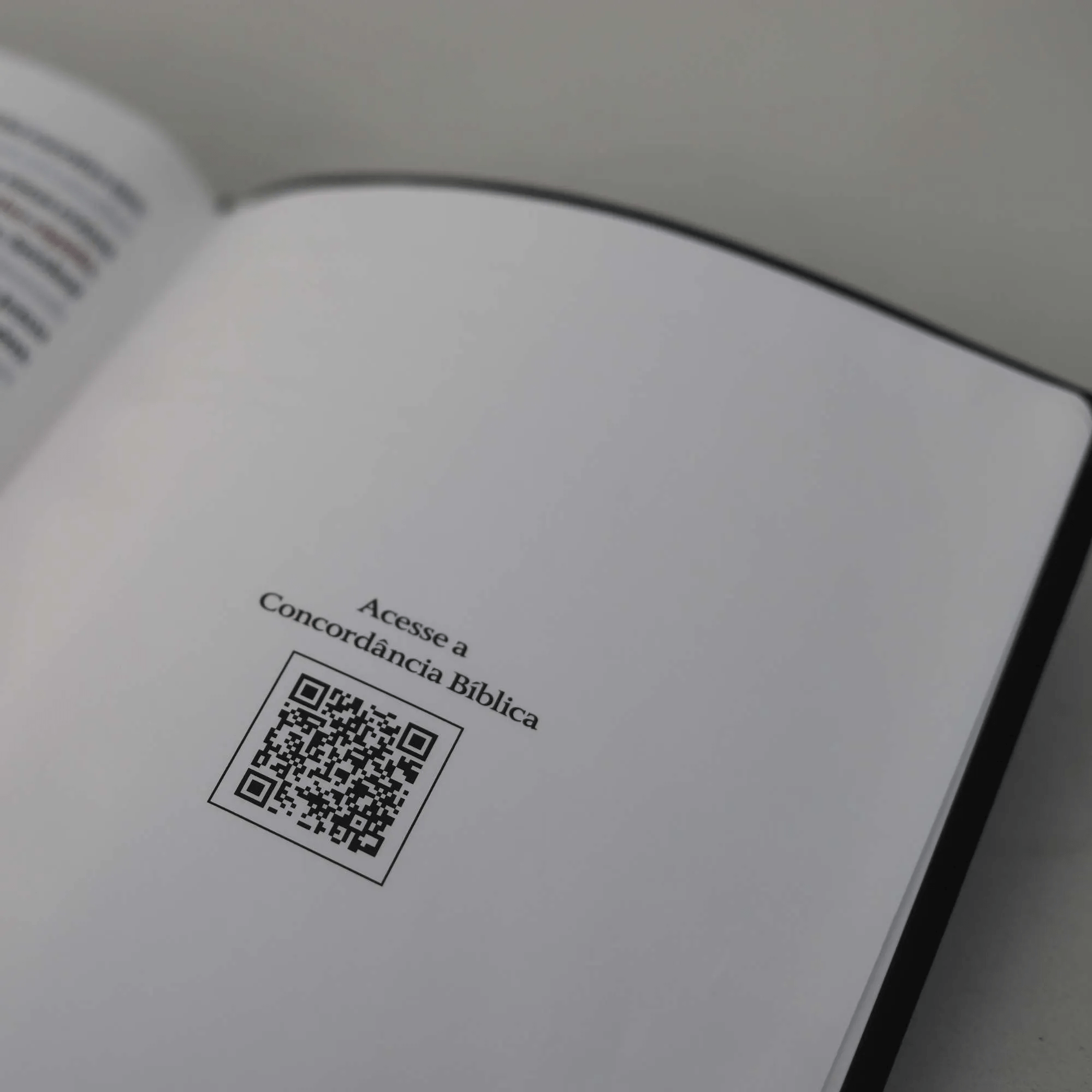 BÍBLIA BKJ FIEL 1611 HIPER GIGANTE - CAPA PRETA