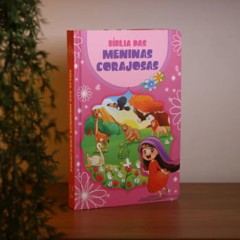 BÍBLIA DAS MENINAS CORAJOSAS NVA FULL COLOR - ROSA