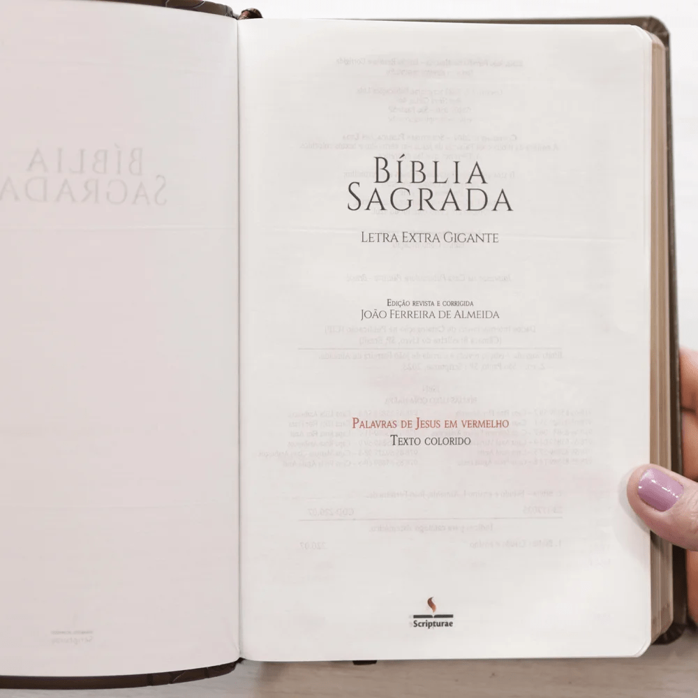 BÍBLIA SAGRADA HARPA CELESTIAL 774 - ERC - LETRA EXTRA GIGANTE - CAPA MARROM CLARO